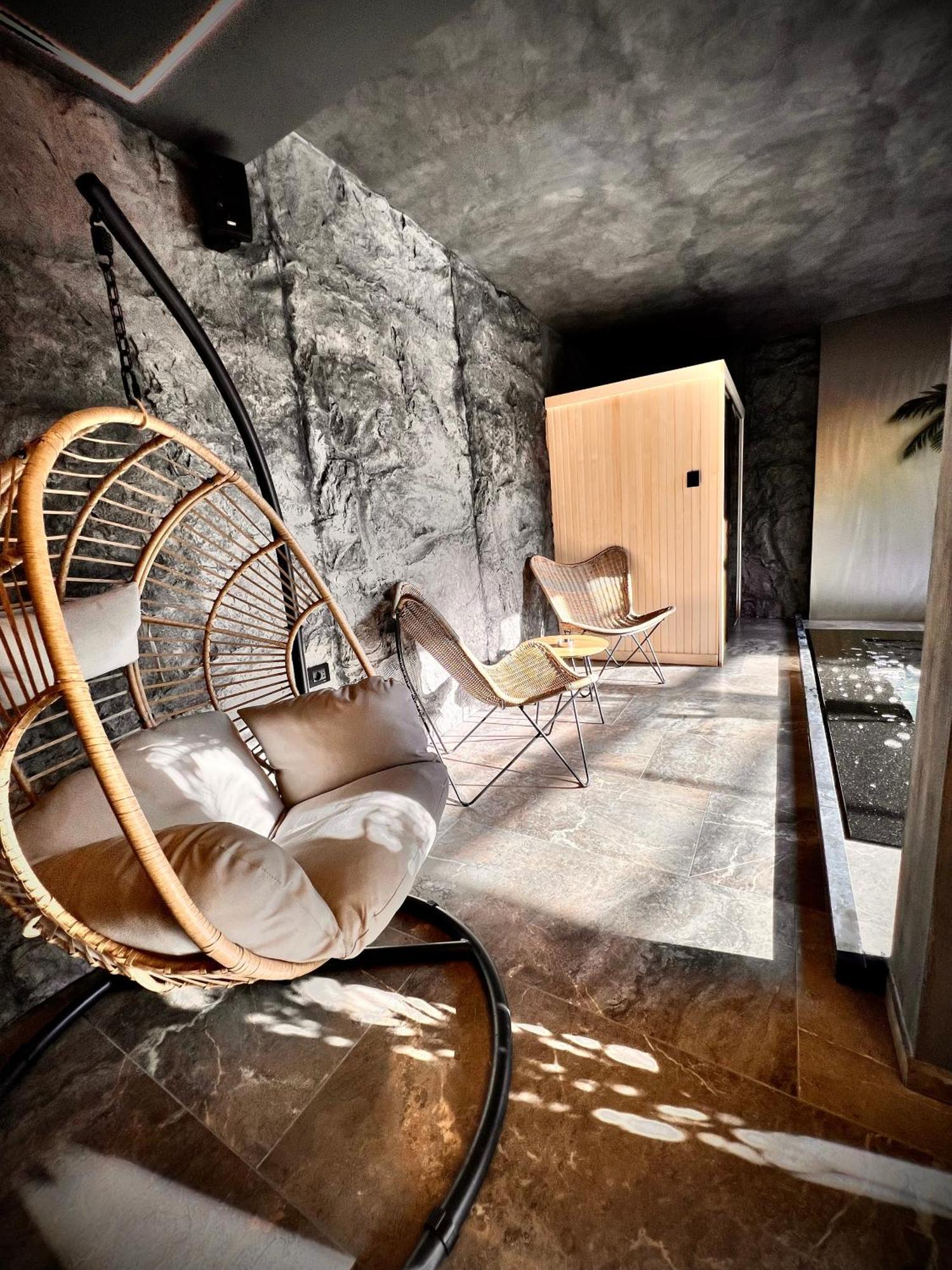 Motel Villa Princi Kosovo Polje Extérieur photo